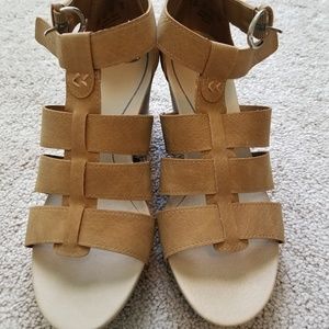 Dr Scholls Tan Wedges